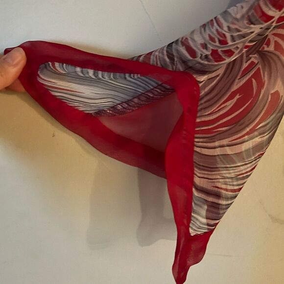 Tysa 100% silk long sleeve Red blouse, 0, XS flutter cuff, deep V open neckline - Picture 6 of 8